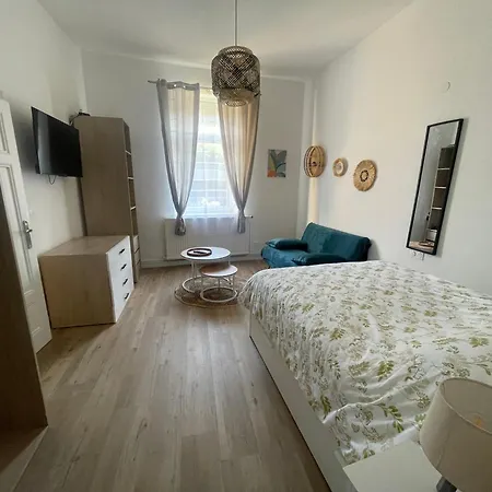 Le Jardin De Phanie, Le Calme De La Campagne En * Mety